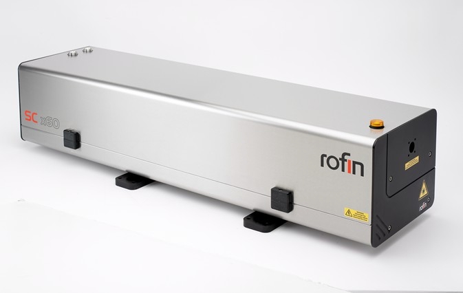 Chọn ống laser kim loại RF hay ống laser thủy tinh?